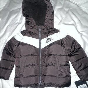 NWT Nike Black and White Puffer Jacket
